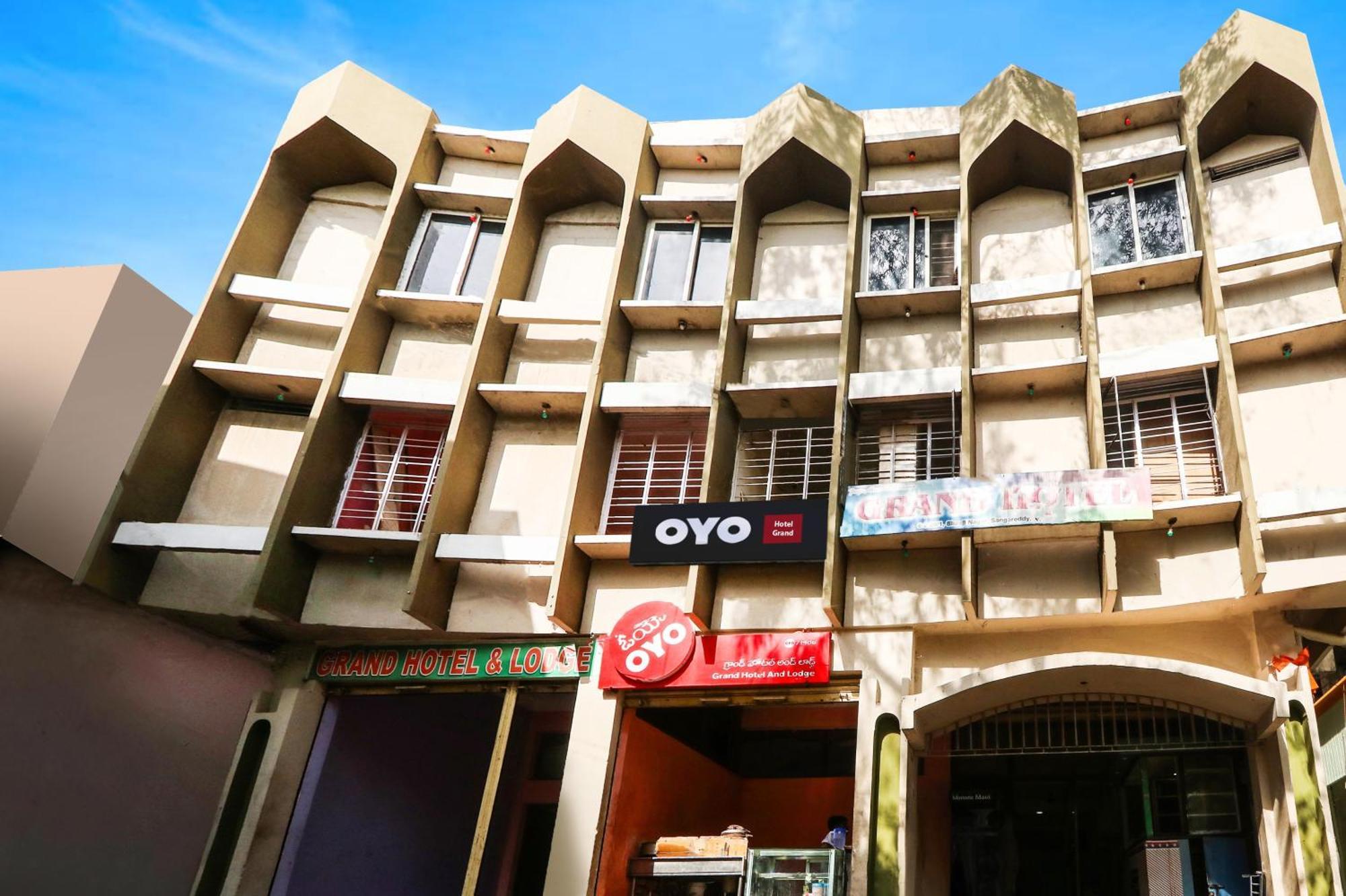 Oyo 71906格兰德酒店及旅馆 Sangareddy 外观 照片
